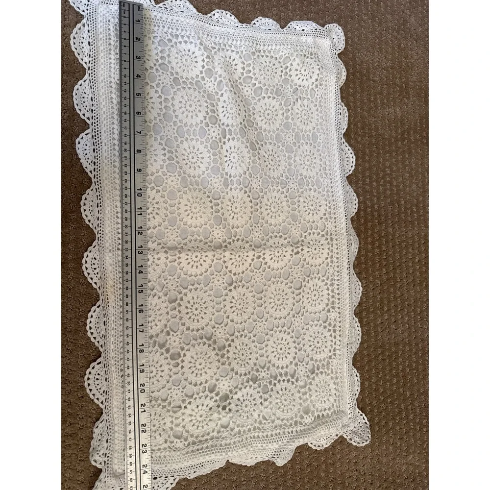 Vintage White Crochet Floral Medallion Pillow Sham Scalloped Edge 24x14